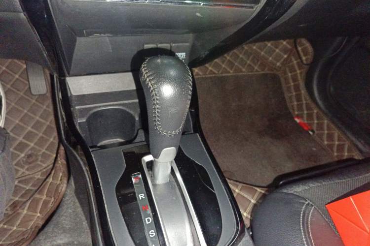 Used Honda Greiz 2016 1.5L CVT Luxury Edition Gear Lever