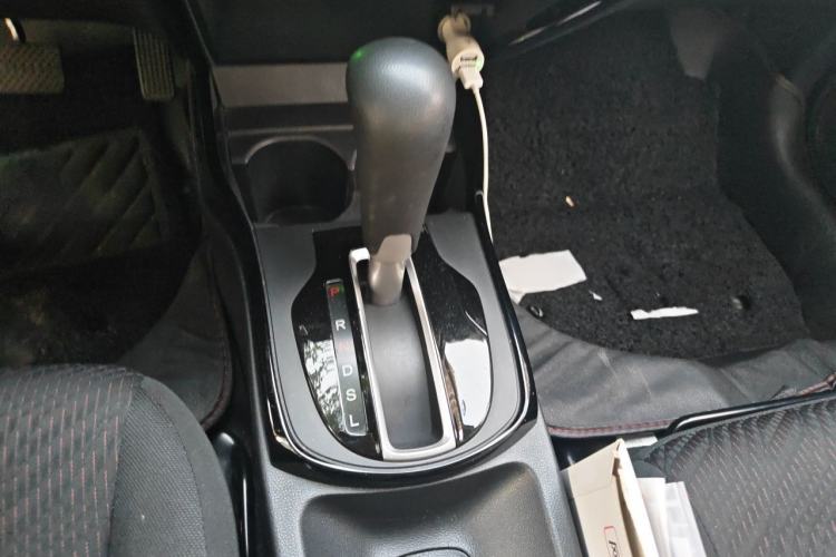 Used Honda Greiz 2016 1.5L CVT Fashion Edition Gear Lever