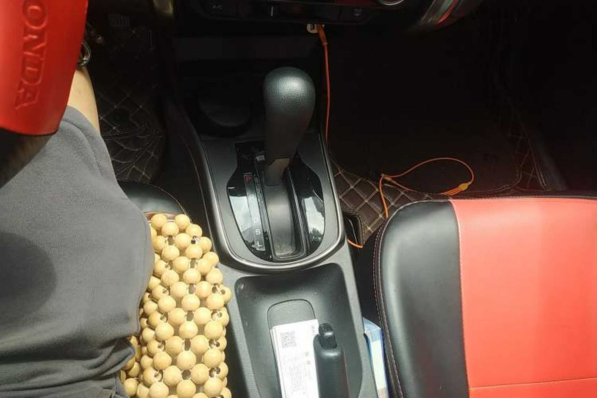 Used Honda Greiz 2016 1.5L CVT Classic Edition Gear Lever