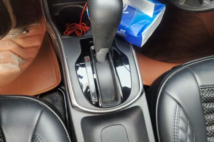 Used Honda Greiz 2016 1.5L CVT Classic Edition Gear Lever
