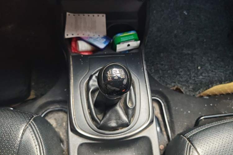 Used Honda Greiz 2016 1.5L Manual Classic Edition Gear Lever