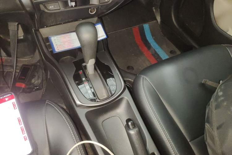 Used Honda Greiz 2016 1.5L CVT Classic Edition Gear Lever