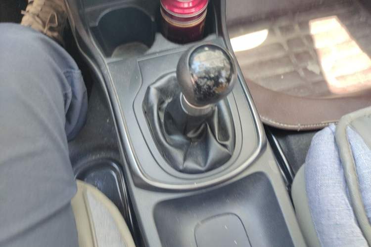 Used Honda Greiz 2016 1.5L Manual Classic Edition Gear Lever
