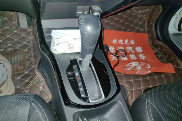 Used Honda Greiz 2016 1.5L CVT Luxury Edition Gear Lever