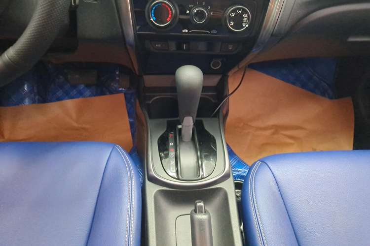 Used Honda Greiz 2016 1.5L CVT Classic Edition Gear Lever