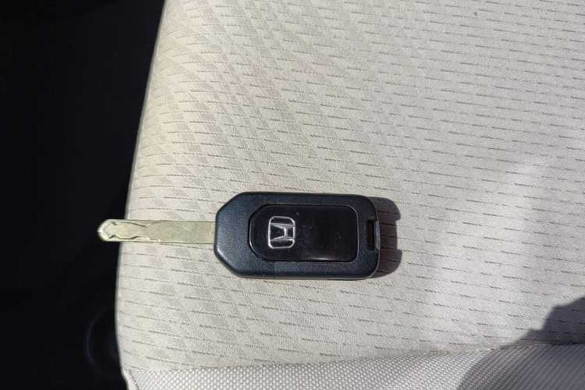 Used Honda Greiz 2016 1.5L CVT Classic Edition Interior 1
