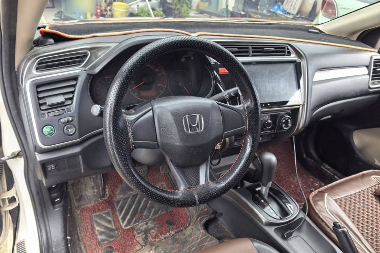 Used Honda Greiz 2016 1.5L CVT Classic Edition Interior 1