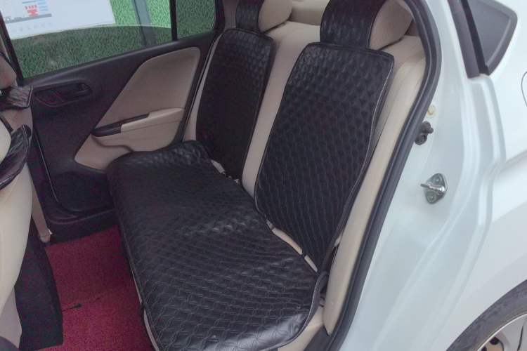 Used Honda Greiz 2016 1.5L CVT Classic Edition Interior 1
