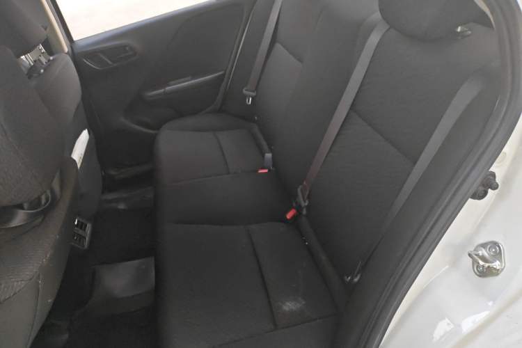 Used Honda Greiz 2016 1.5L CVT Fashion Edition Interior 4