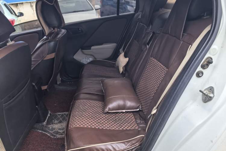 Used Honda Greiz 2016 1.5L CVT Classic Edition Interior 4