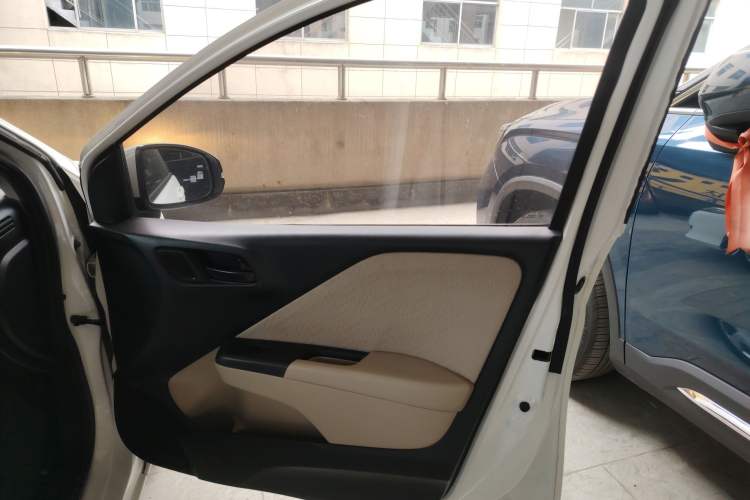 Used Honda Greiz 2016 1.5L CVT Classic Edition Interior 5