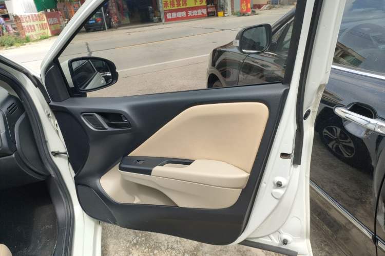 Used Honda Greiz 2016 1.5L CVT Classic Edition Interior 5