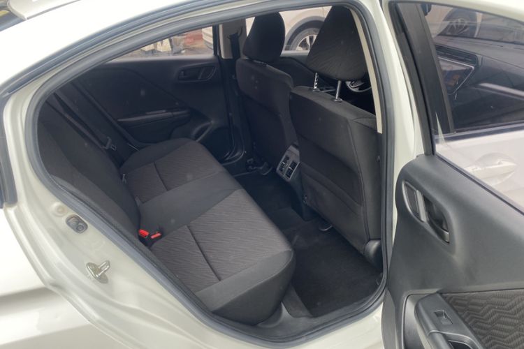 Used Honda Greiz 2016 1.5L CVT Fashion Edition Interior 9