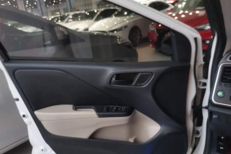 Used Honda Greiz 2016 1.5L CVT Classic Edition Left Front Door Interior