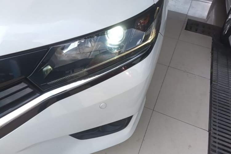 Used Honda Greiz 2016 1.5L CVT Classic Edition Left Front Headlight