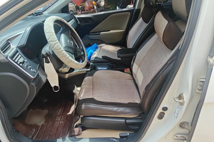 Used Honda Greiz 2016 1.5L Manual Classic Edition Left Front Seat