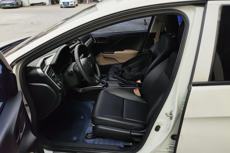 Used Honda Greiz 2016 1.5L CVT Classic Edition Left Front Seat