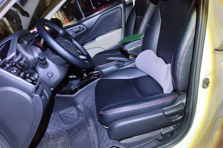 Used Honda Greiz 2016 1.5L CVT Comfort Version Left Front Seat