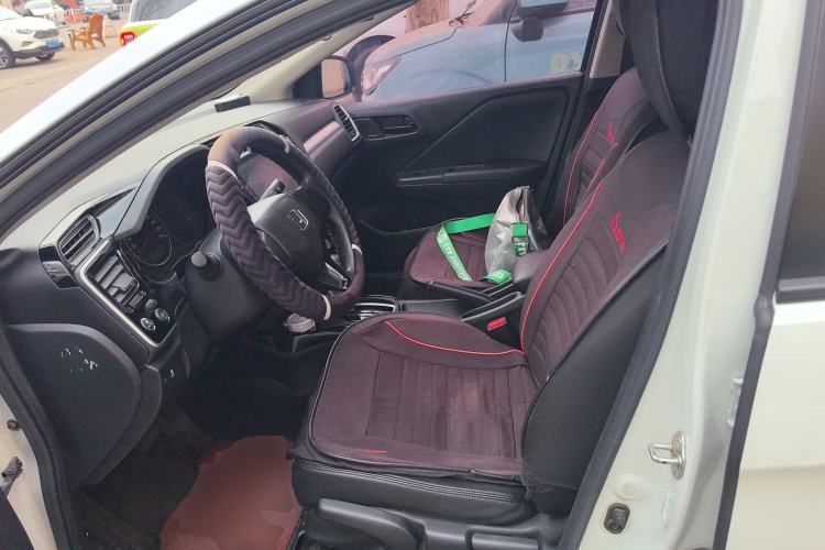 Used Honda Greiz 2016 1.5L CVT Fashion Edition Left Front Seat