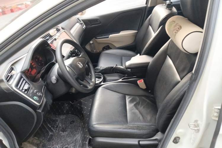 Used Honda Greiz 2016 1.5L CVT Classic Edition Left Front Seat