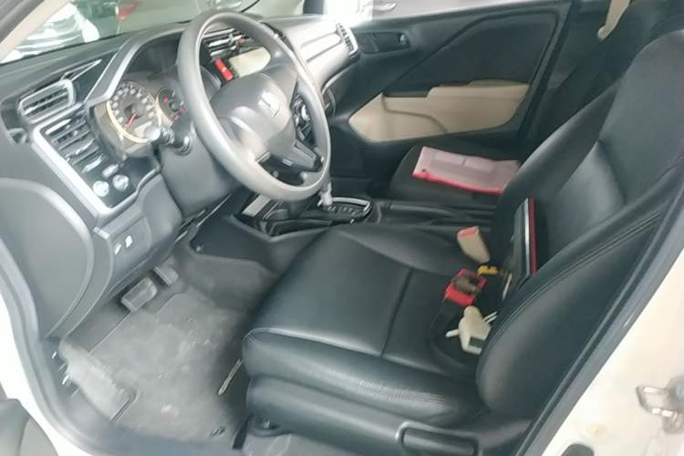 Used Honda Greiz 2016 1.5L CVT Comfort Version Left Front Seat