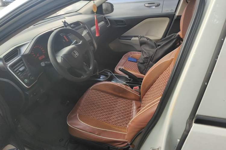 Used Honda Greiz 2016 1.5L CVT Classic Edition Left Front Seat