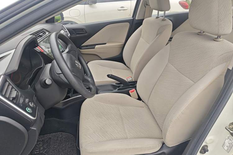 Used Honda Greiz 2016 1.5L CVT Classic Edition Left Front Seat
