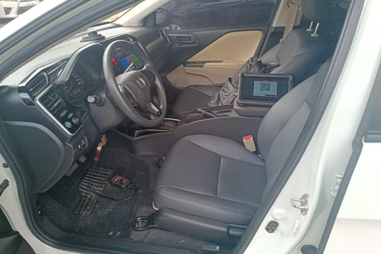 Used Honda Greiz 2016 1.5L CVT Comfort Version Left Front Seat