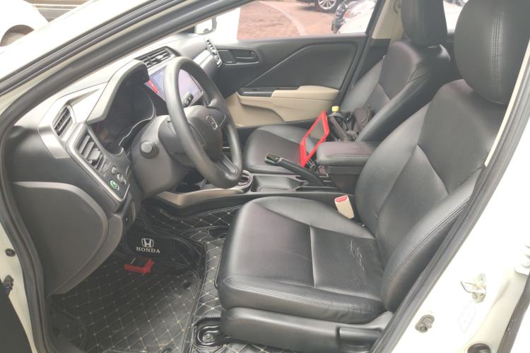 Used Honda Greiz 2016 1.5L CVT Classic Edition Left Front Seat