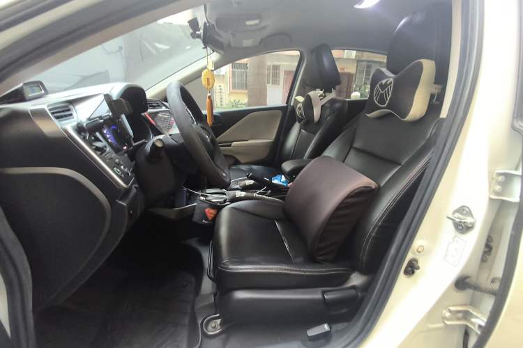 Used Honda Greiz 2016 1.5L CVT Classic Edition Left Front Seat
