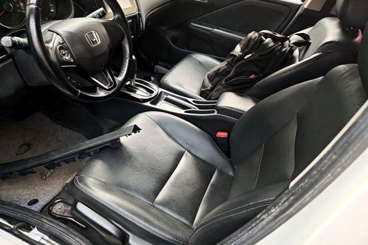 Used Honda Greiz 2016 1.5L CVT Luxury Edition Left Front Seat