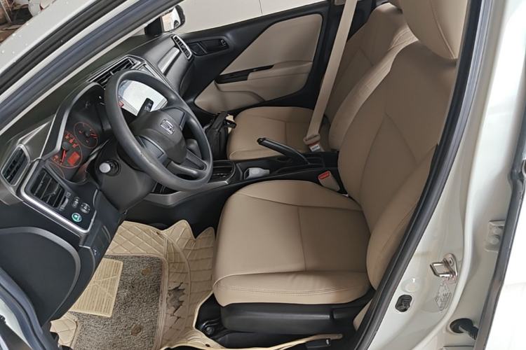 Used Honda Greiz 2016 1.5L CVT Classic Edition Left Front Seat