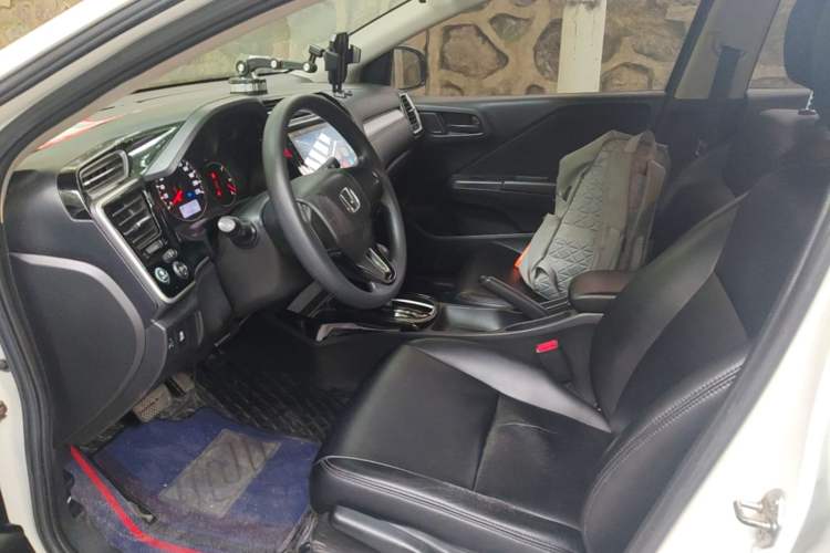 Used Honda Greiz 2016 1.5L CVT Fashion Edition Left Front Seat