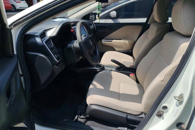 Used Honda Greiz 2016 1.5L CVT Classic Edition Left Front Seat