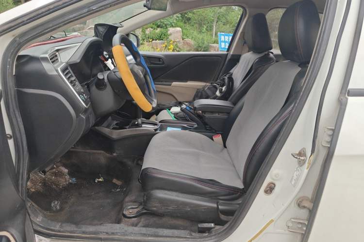 Used Honda Greiz 2016 1.5L CVT Classic Edition Left Front Seat
