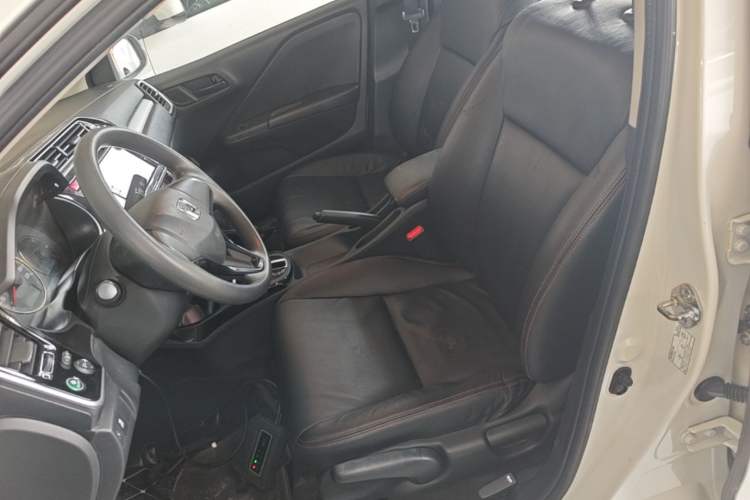 Used Honda Greiz 2016 1.5L CVT Fashion Edition Left Front Seat