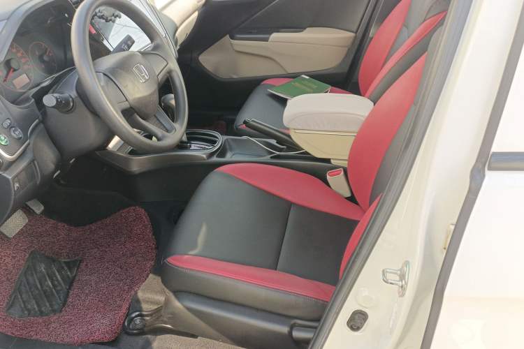 Used Honda Greiz 2016 1.5L CVT Classic Edition Left Front Seat