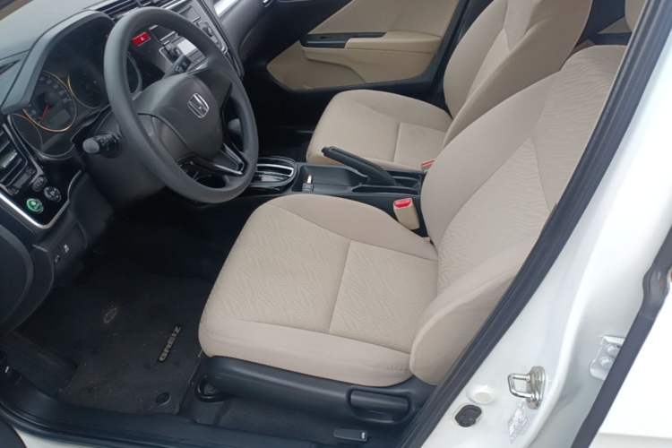 Used Honda Greiz 2016 1.5L CVT Comfort Version Left Front Seat
