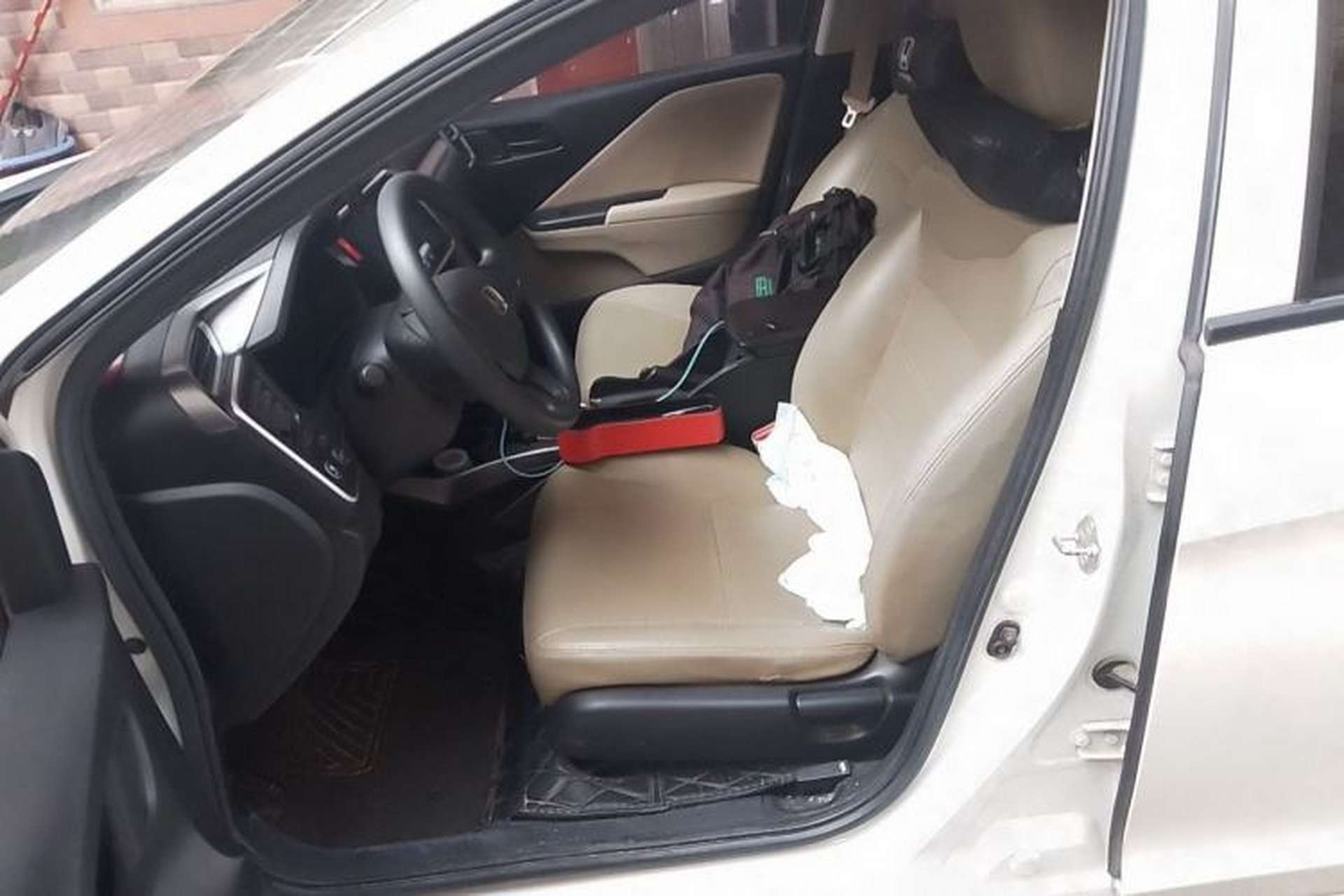 Used Honda Greiz 2016 1.5L CVT Classic Edition Left Front Seat