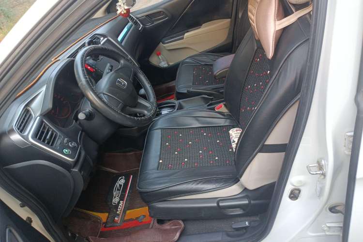 Used Honda Greiz 2016 1.5L CVT Classic Edition Left Front Seat
