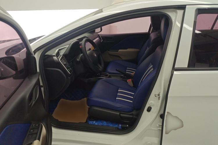 Used Honda Greiz 2016 1.5L CVT Classic Edition Left Front Seat