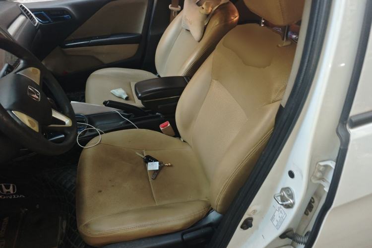 Used Honda Greiz 2016 1.5L CVT Classic Edition Left Front Seat