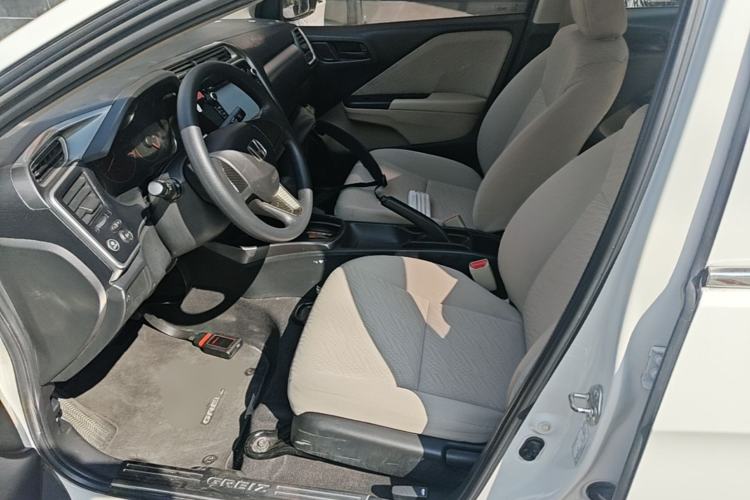 Used Honda Greiz 2016 1.5L CVT Classic Edition Left Front Seat