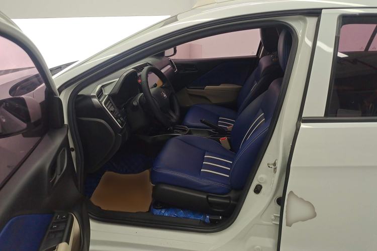Used Honda Greiz 2016 1.5L CVT Classic Edition Left Front Seat