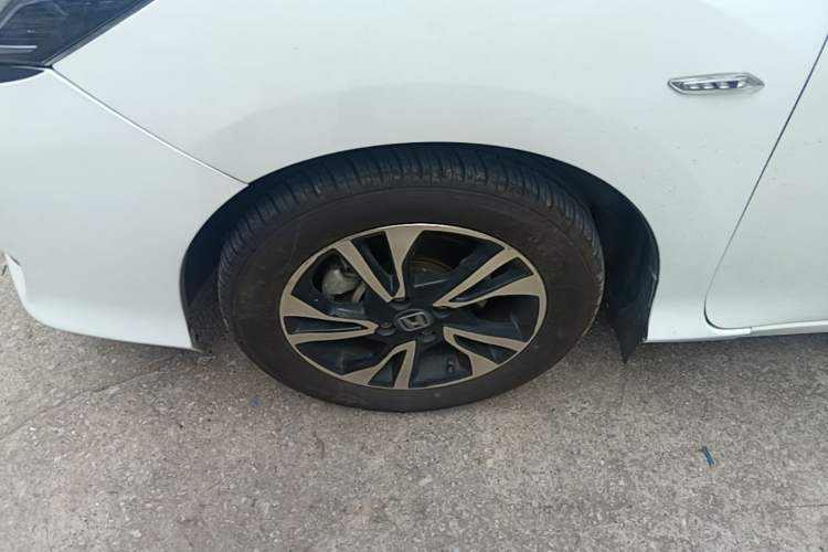 Used Honda Greiz 2016 1.5L CVT Comfort Version Left Front Wheel Hub