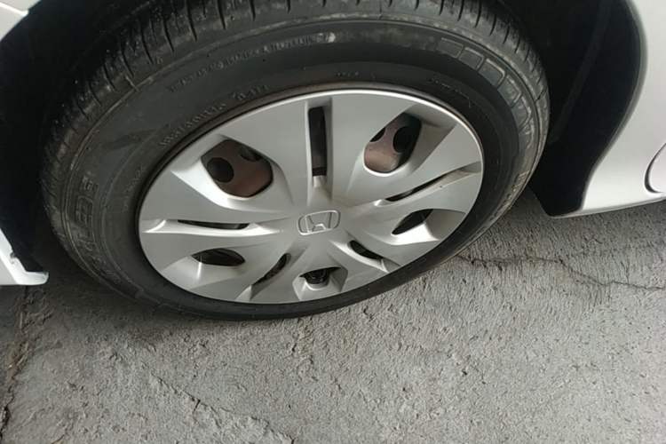 Used Honda Greiz 2016 1.5L CVT Comfort Version Left Front Wheel Hub