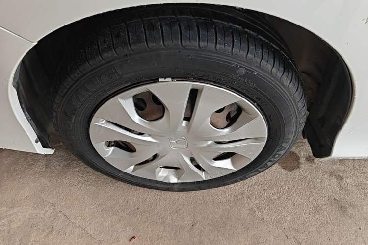 Used Honda Greiz 2016 1.5L CVT Classic Edition Left Front Wheel Hub