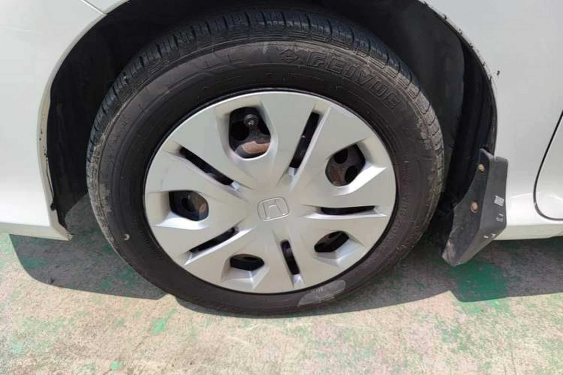 Used Honda Greiz 2016 1.5L CVT Classic Edition Left Front Wheel Hub
