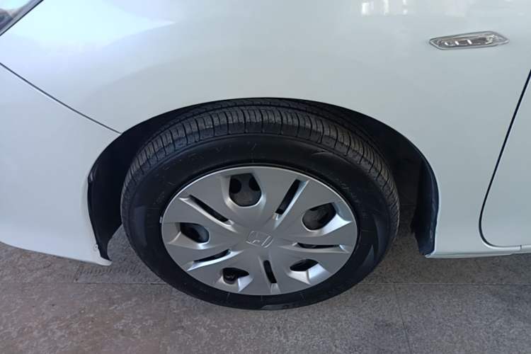 Used Honda Greiz 2016 1.5L CVT Classic Edition Left Front Wheel Hub