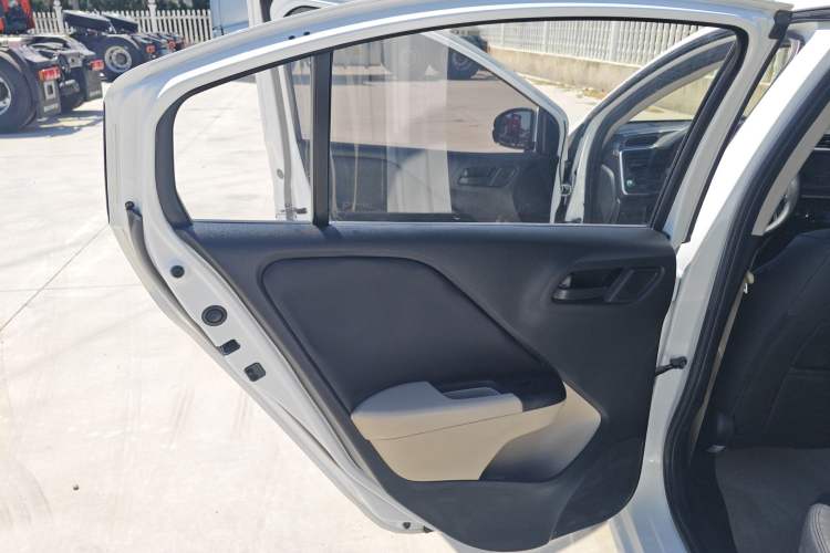 Used Honda Greiz 2016 1.5L CVT Classic Edition Left Rear Door Interior